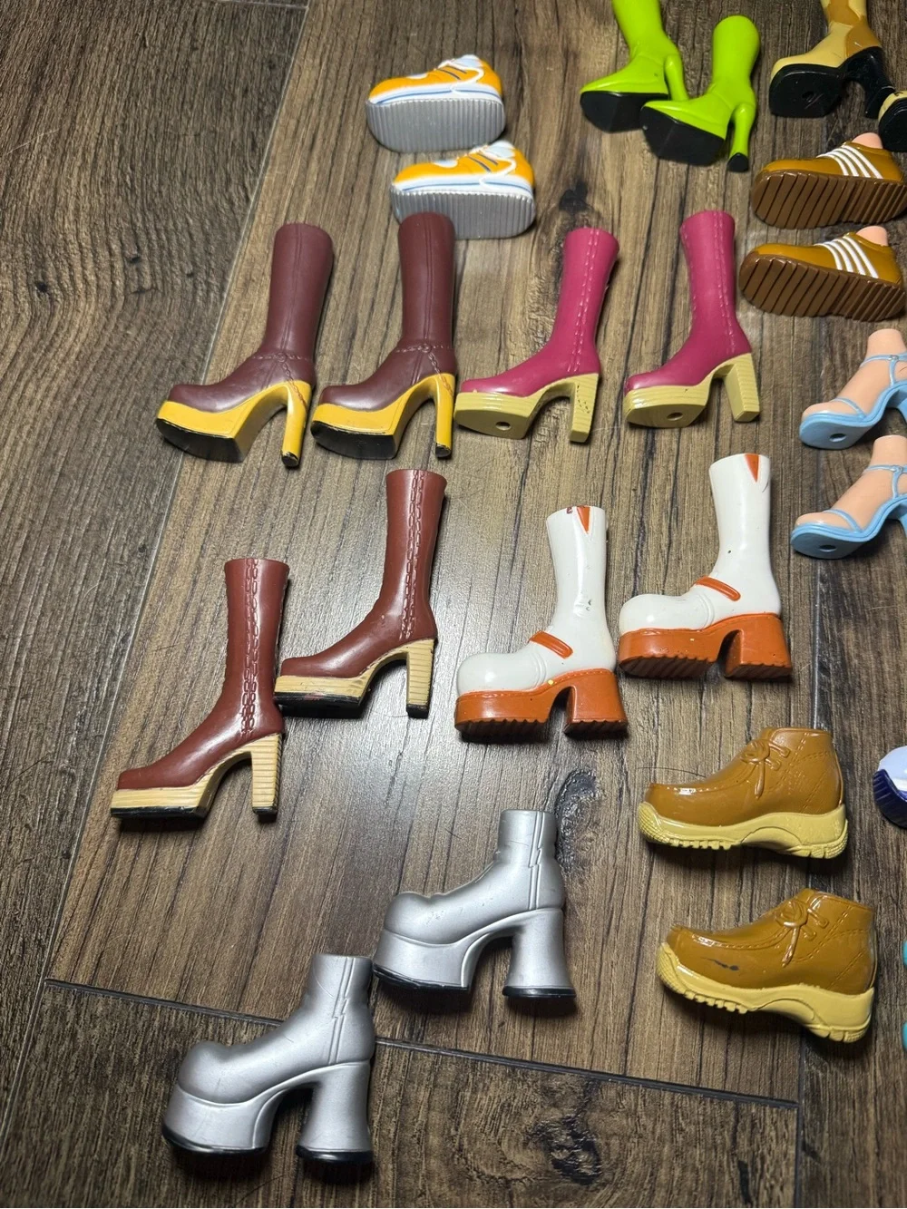 Vintage 2000's Y2K MGA Bratz Doll Shoes Accessory Lot Bundle 44 Items 22 Pairs